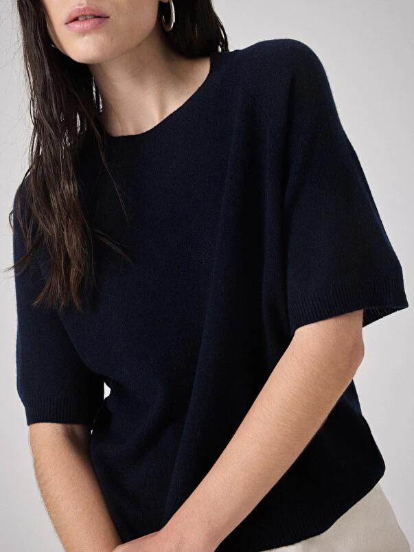 T-Shirt blu navy Not Shy