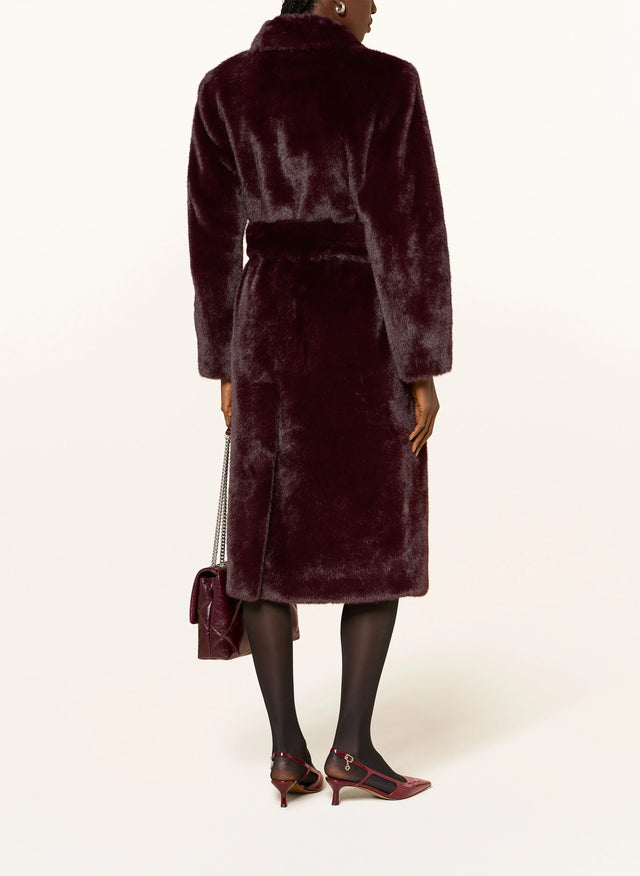 Pelliccia bordeaux Stand Studio