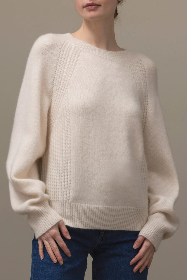 Pull bianco Allude