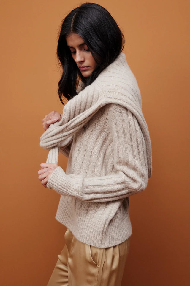 Pull beige Allude