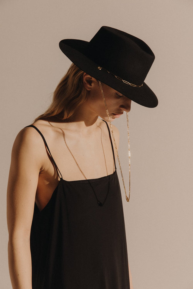 Cappello nero Van Palma