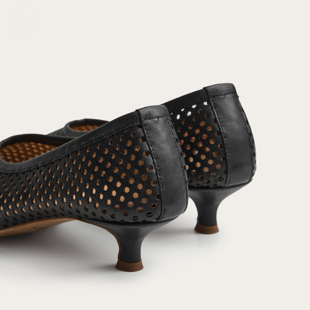 Scarpe nere Balagan