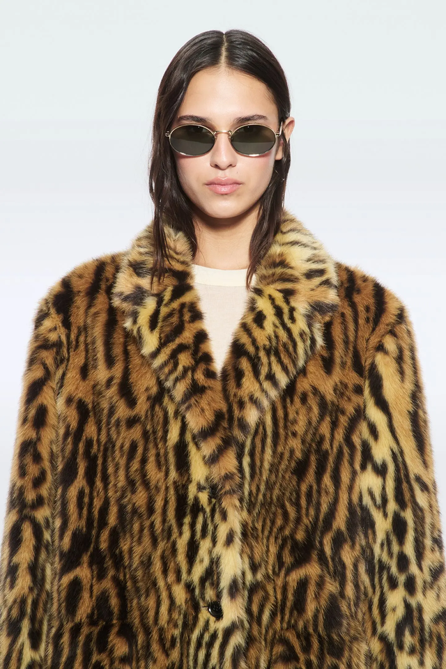 Cappotto animalier Stand Studio