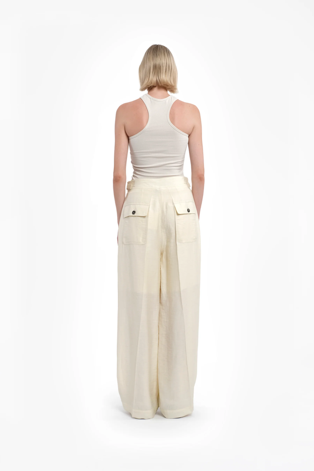 Pantaloni crema Tela